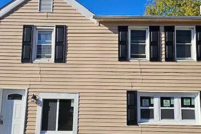 3 bedroom 1 bathroom Home in BUTTONWOOD AVE, NJ