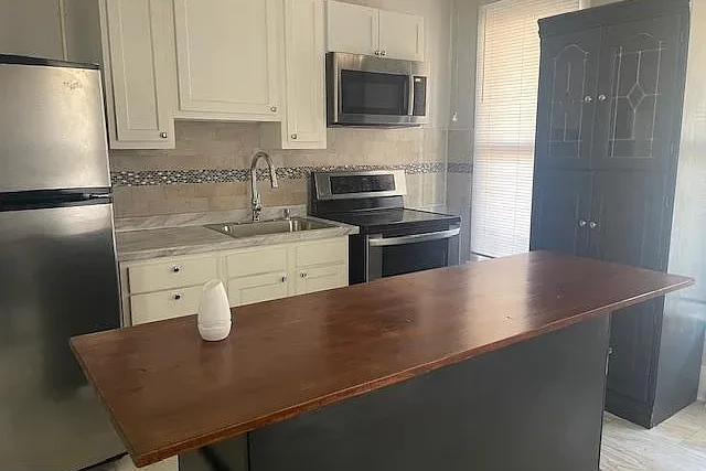 Single Family Residence 409 Vine St